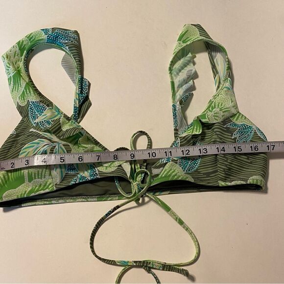 Aerie green floral wrap flutter ruffle strap bikini swimsuit bathing top M - Picture 5 of 9
